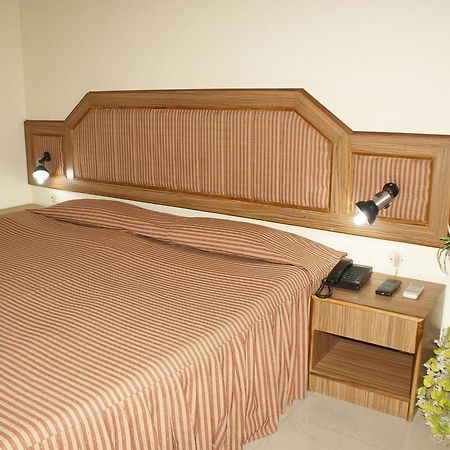 Hotel Lara India Bénarès Extérieur photo