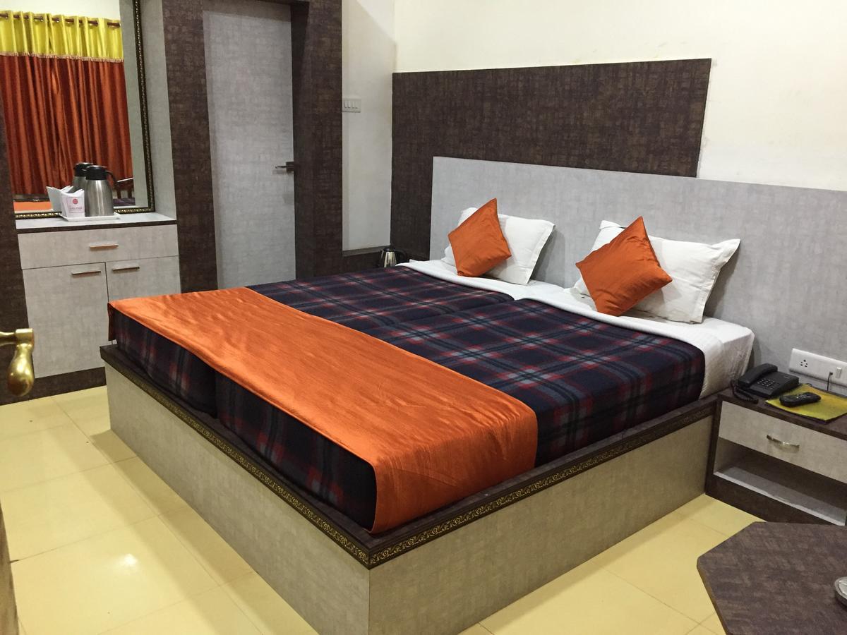 Hotel Lara India Bénarès Extérieur photo
