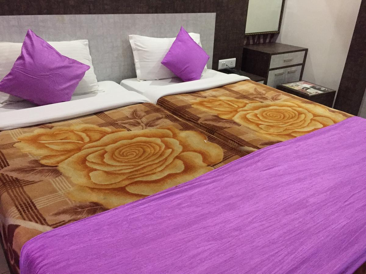 Hotel Lara India Bénarès Extérieur photo