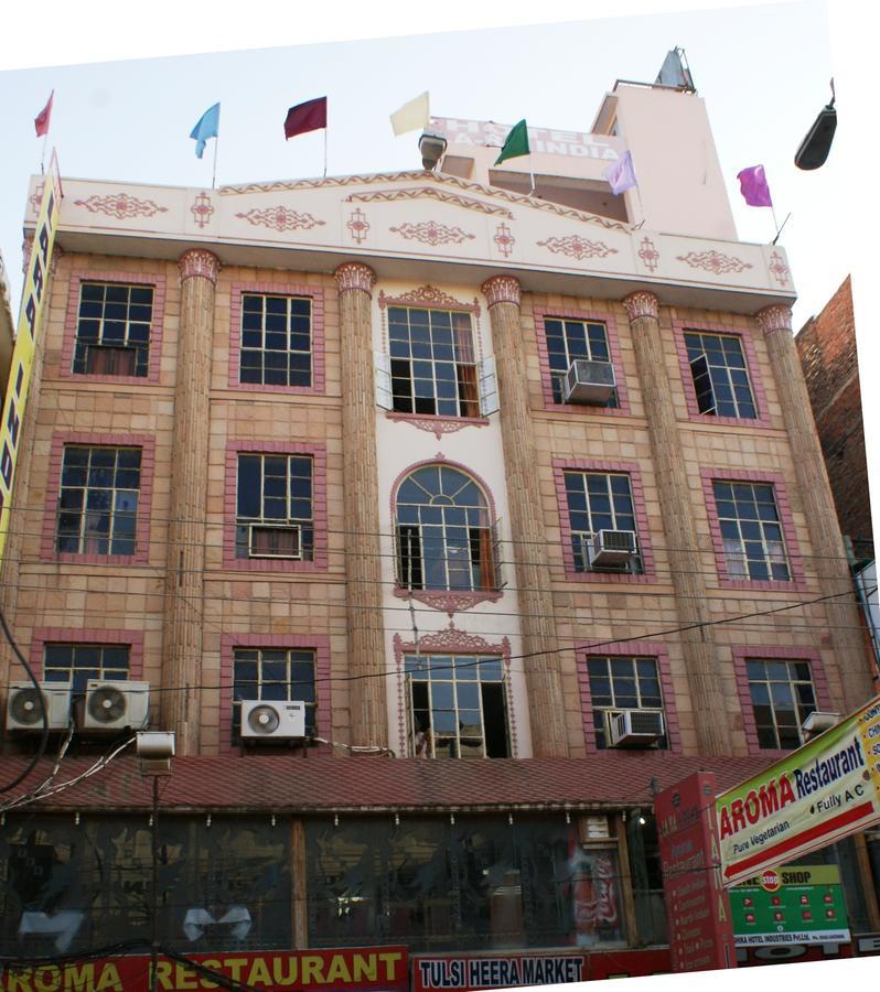 Hotel Lara India Bénarès Extérieur photo