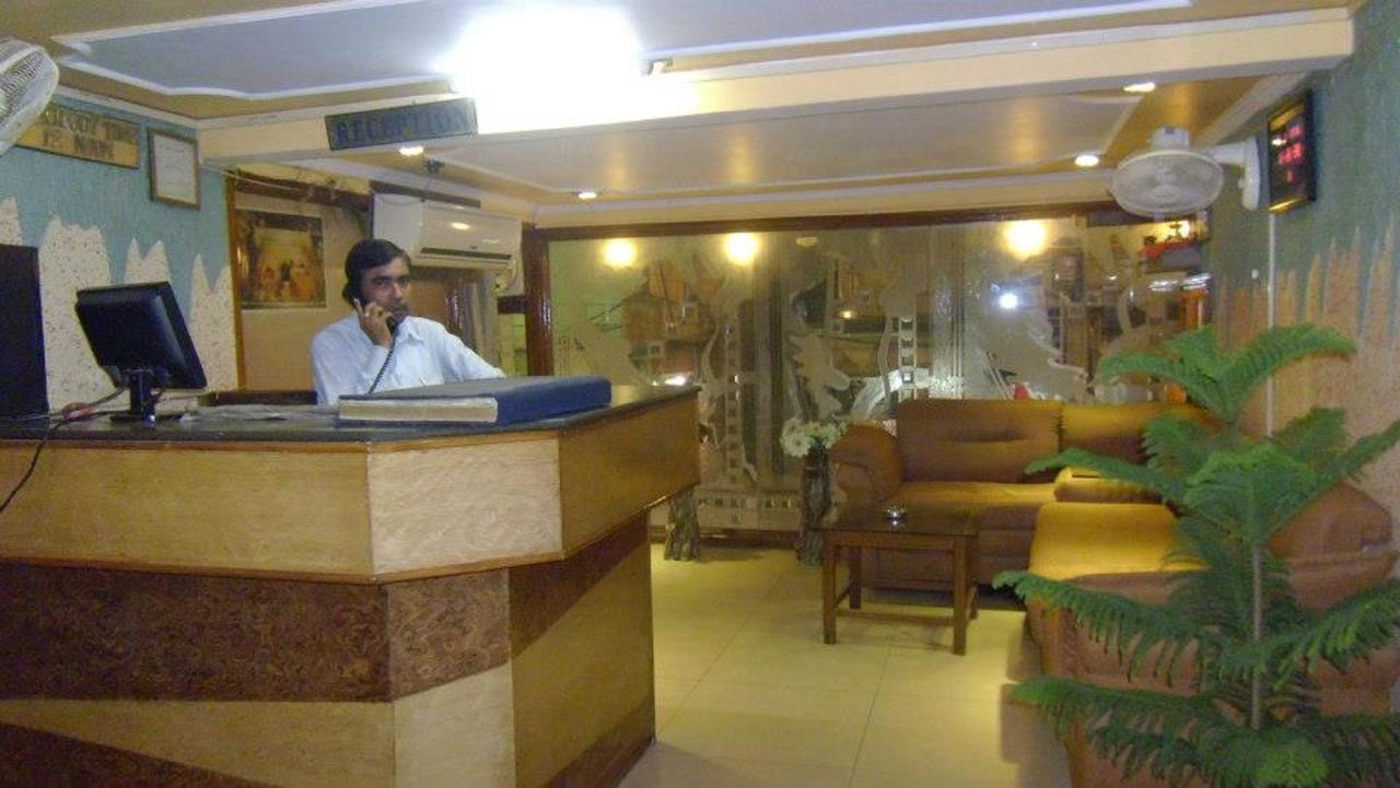 Hotel Lara India Bénarès Extérieur photo