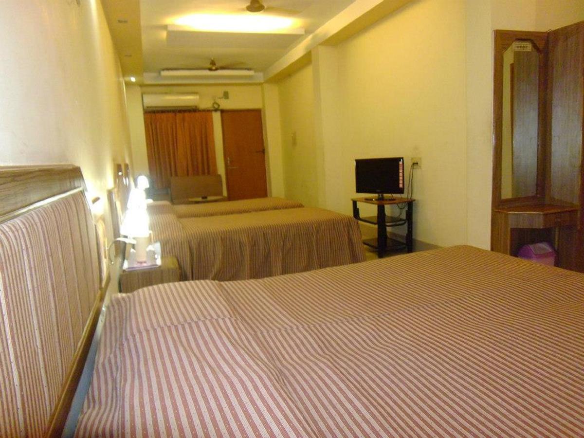 Hotel Lara India Bénarès Extérieur photo